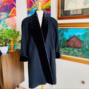 Vtg 100% Wool & Velvet International Scene Coat, S